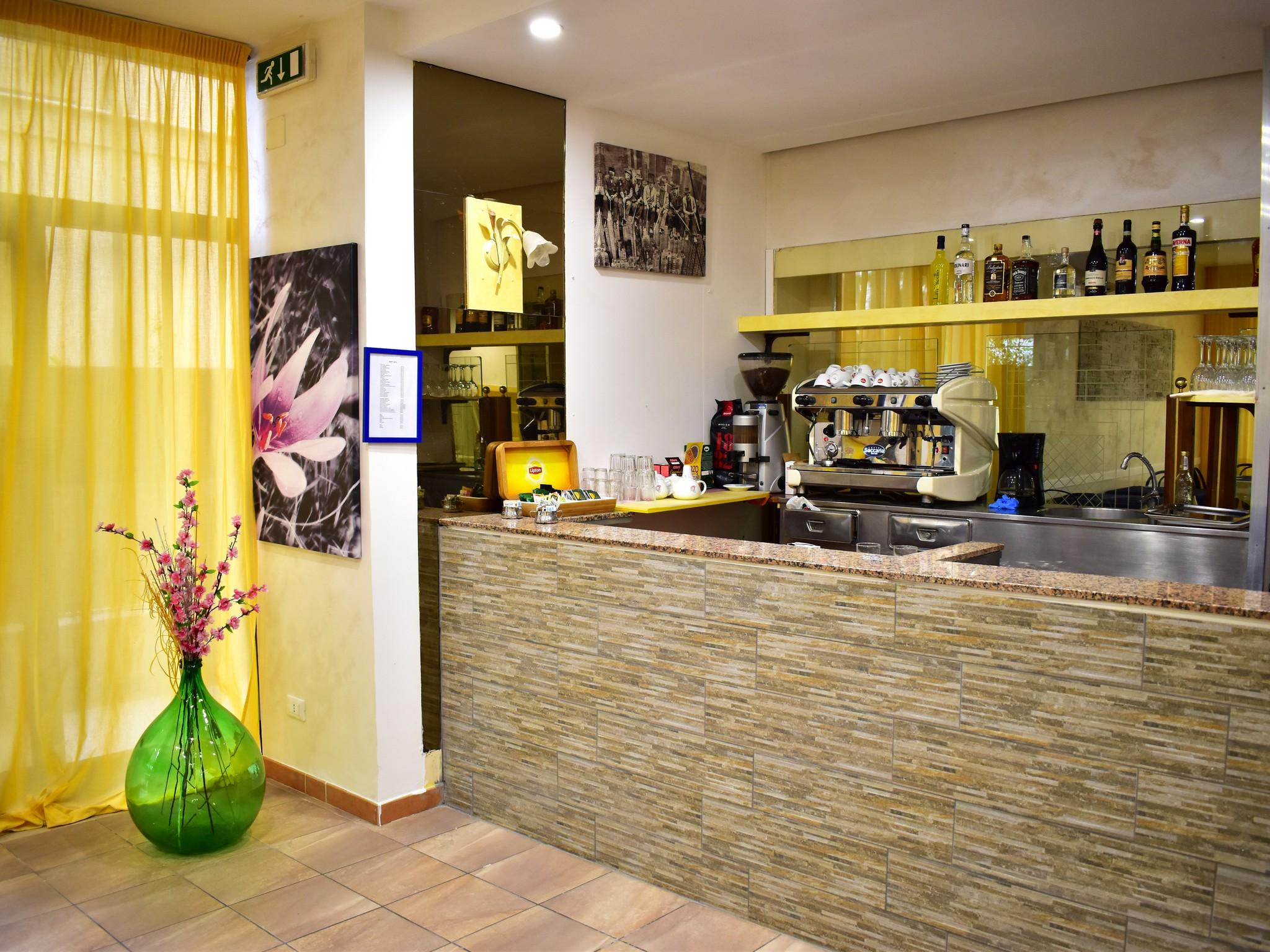 Hotel New Happy Римини Экстерьер фото