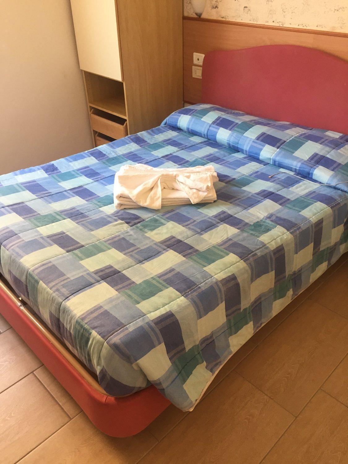 Hotel New Happy Римини Экстерьер фото