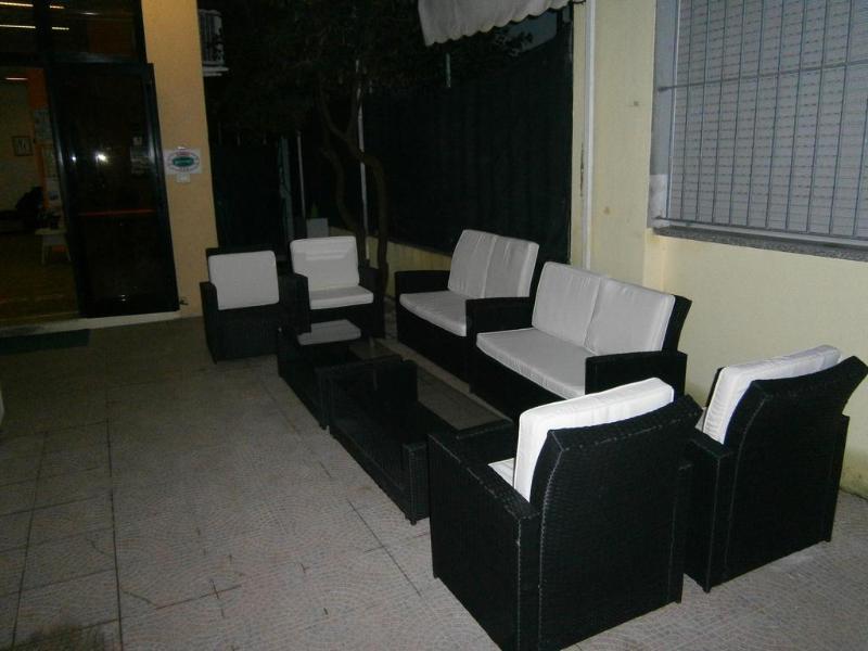 Hotel New Happy Римини Экстерьер фото